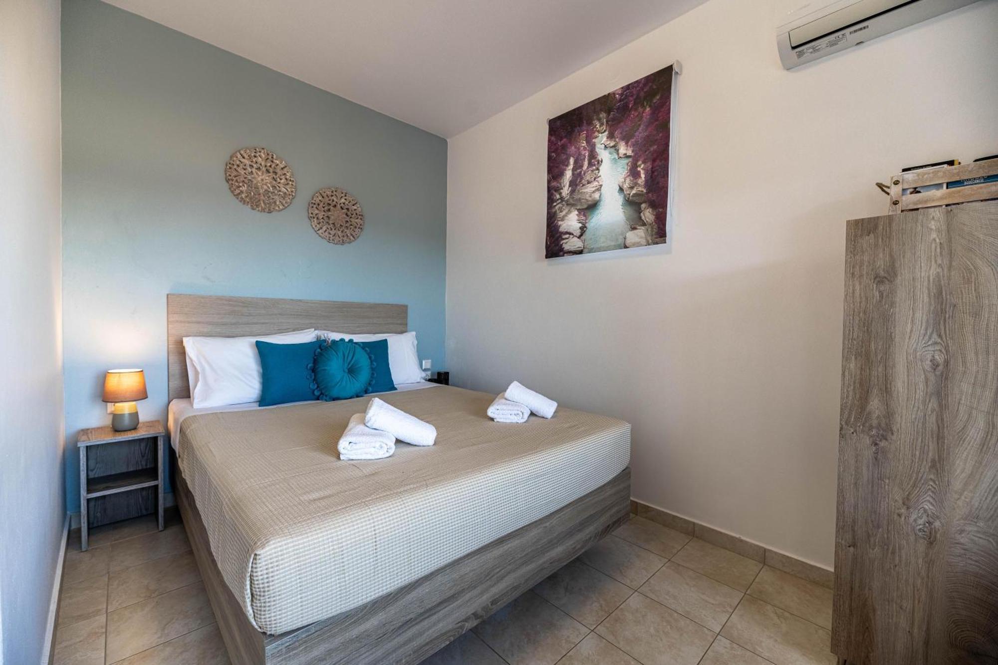 Aperanto Galazio Apartment Archangelos  Exterior photo