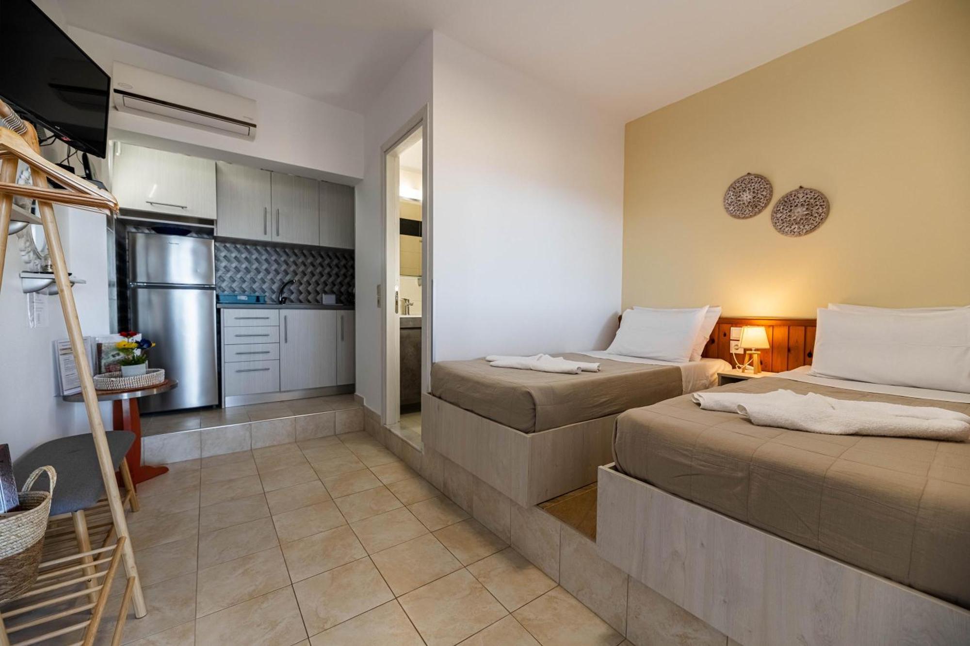 Aperanto Galazio Apartment Archangelos  Exterior photo